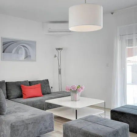 Holiday home Magre Pula